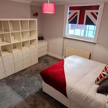 Diamond Harbour - Whole Huge Apartment - Wifi - Beach - Ramsgate Town Екстериор снимка
