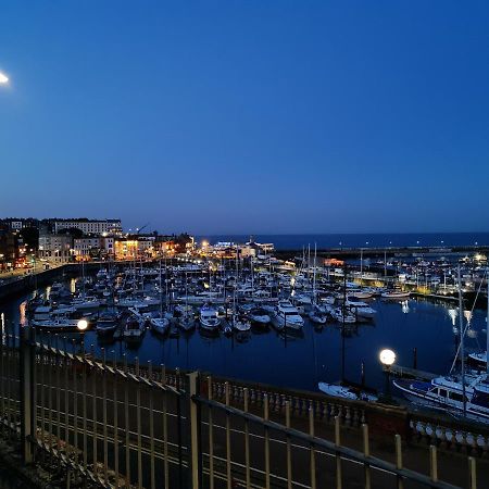 Diamond Harbour - Whole Huge Apartment - Wifi - Beach - Ramsgate Town Екстериор снимка