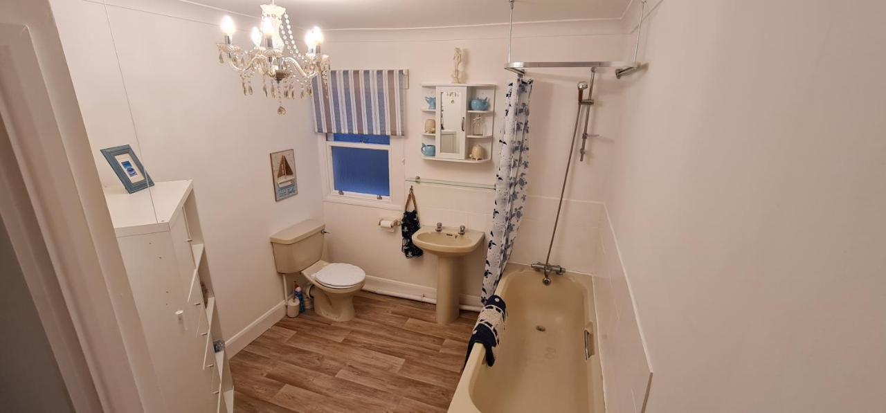 Diamond Harbour - Whole Huge Apartment - Wifi - Beach - Ramsgate Town Екстериор снимка